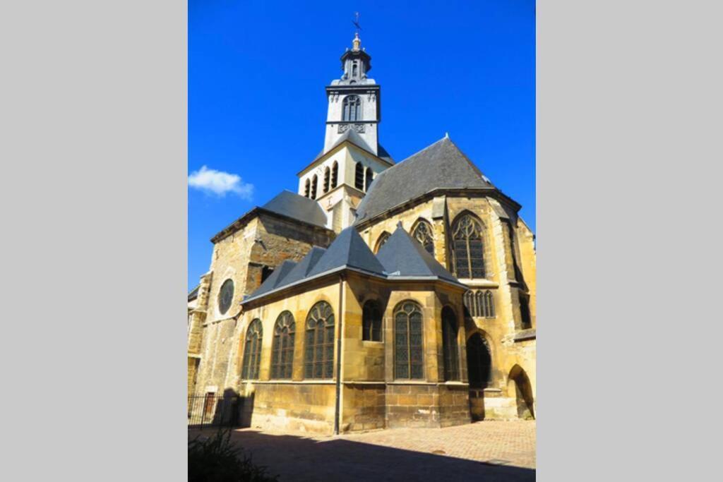 Saint Jacques - Logement Climatise En Centre Ville Reims Exterior foto